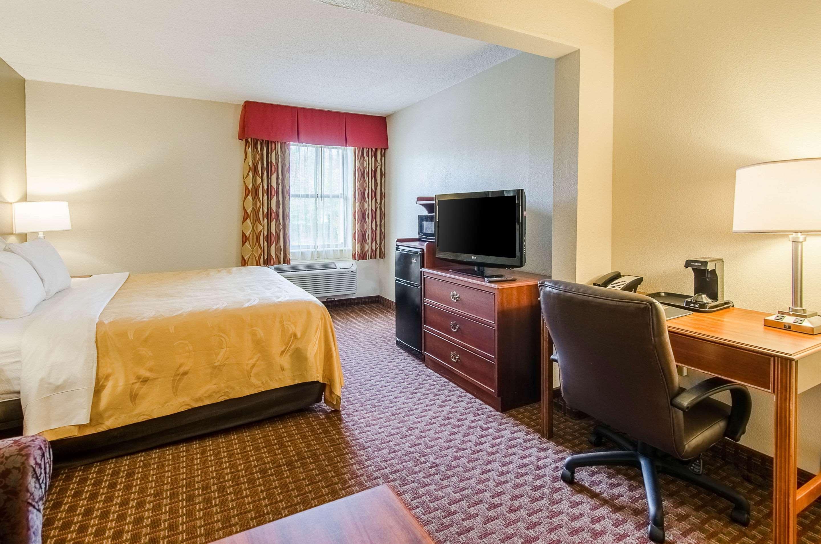 Quality Inn & Suites Lexington Near I-64 And I-81 Timber Ridge Exteriör bild