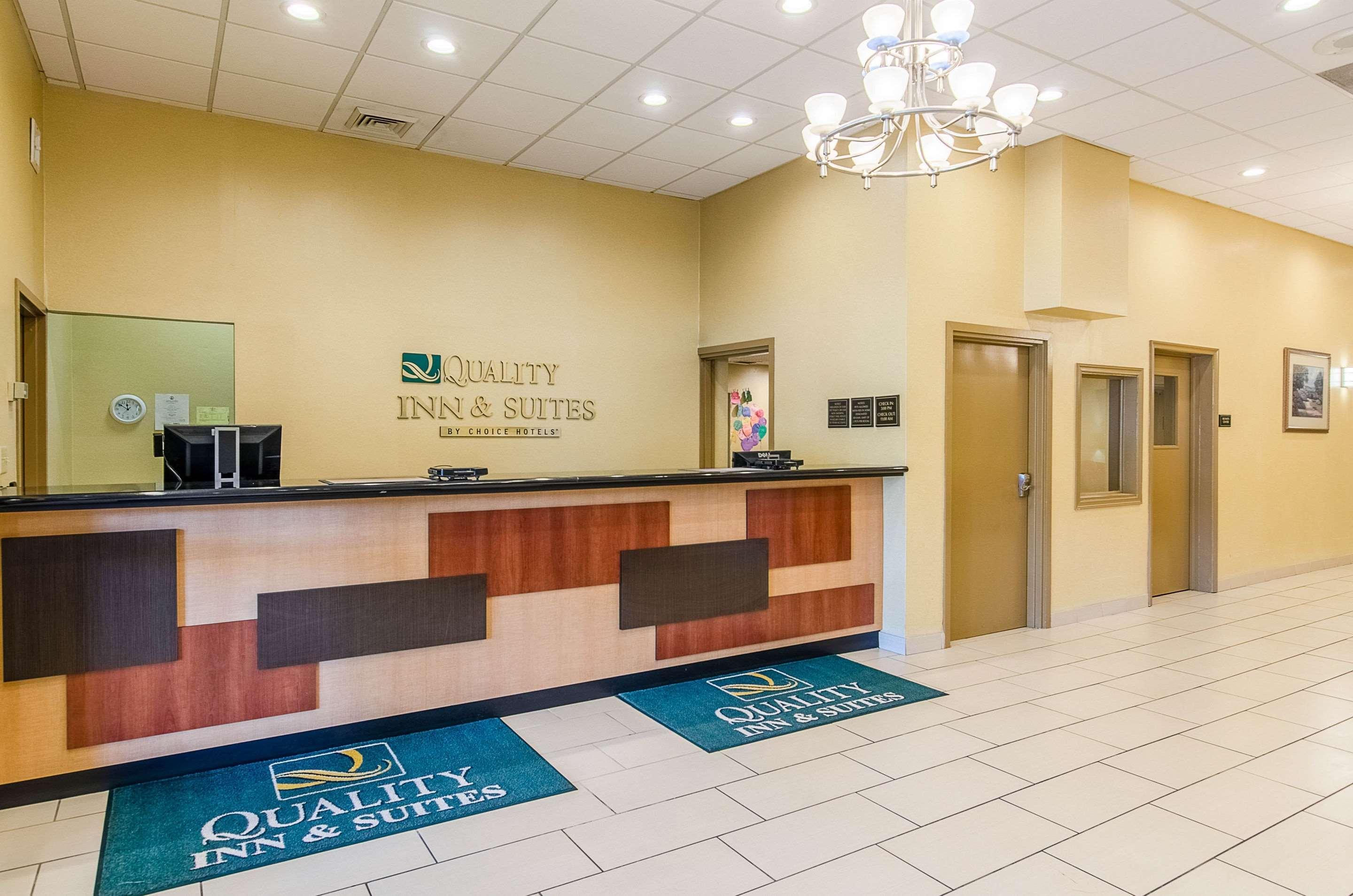 Quality Inn & Suites Lexington Near I-64 And I-81 Timber Ridge Exteriör bild