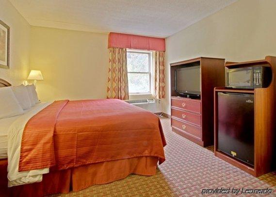 Quality Inn & Suites Lexington Near I-64 And I-81 Timber Ridge Rum bild