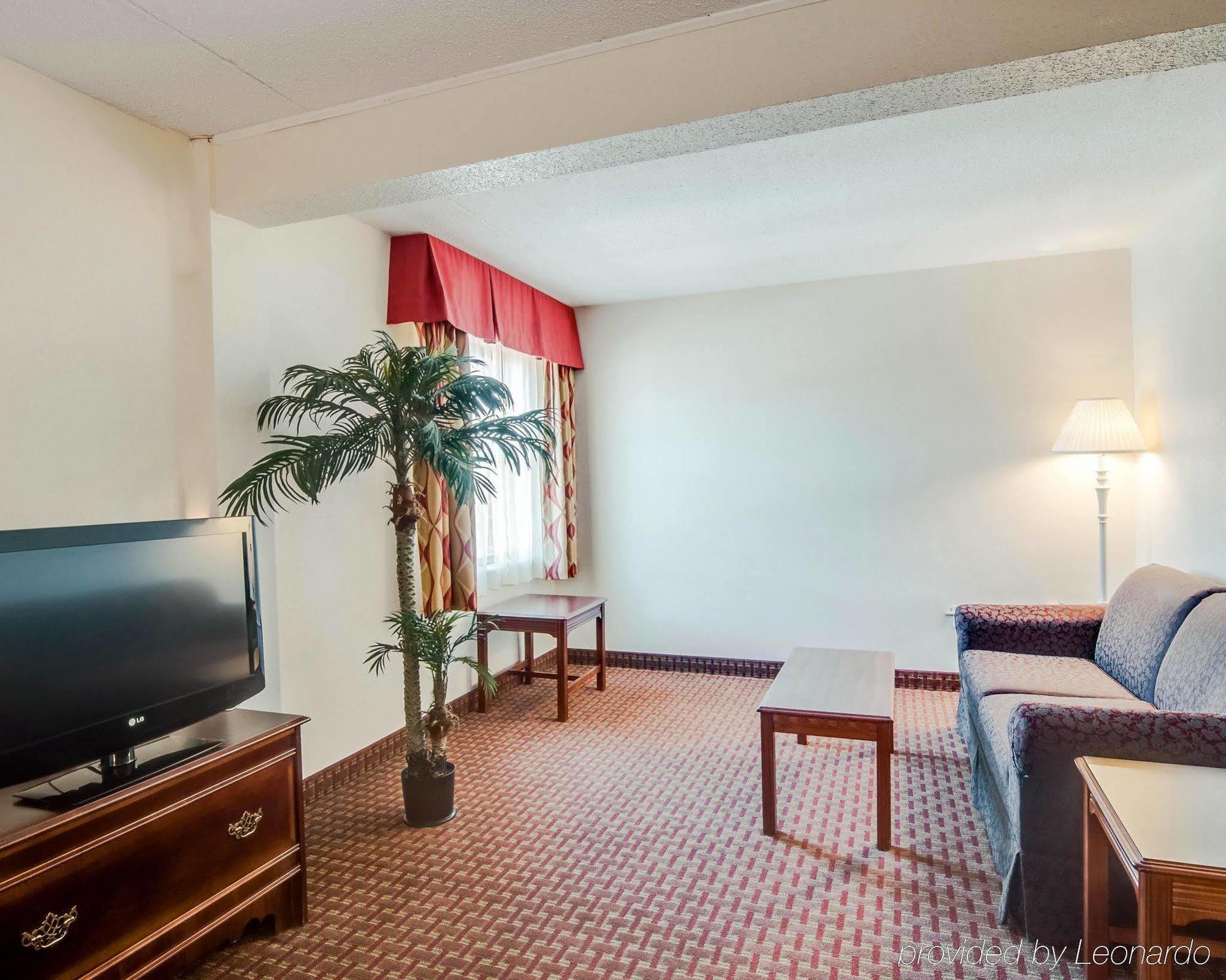 Quality Inn & Suites Lexington Near I-64 And I-81 Timber Ridge Exteriör bild