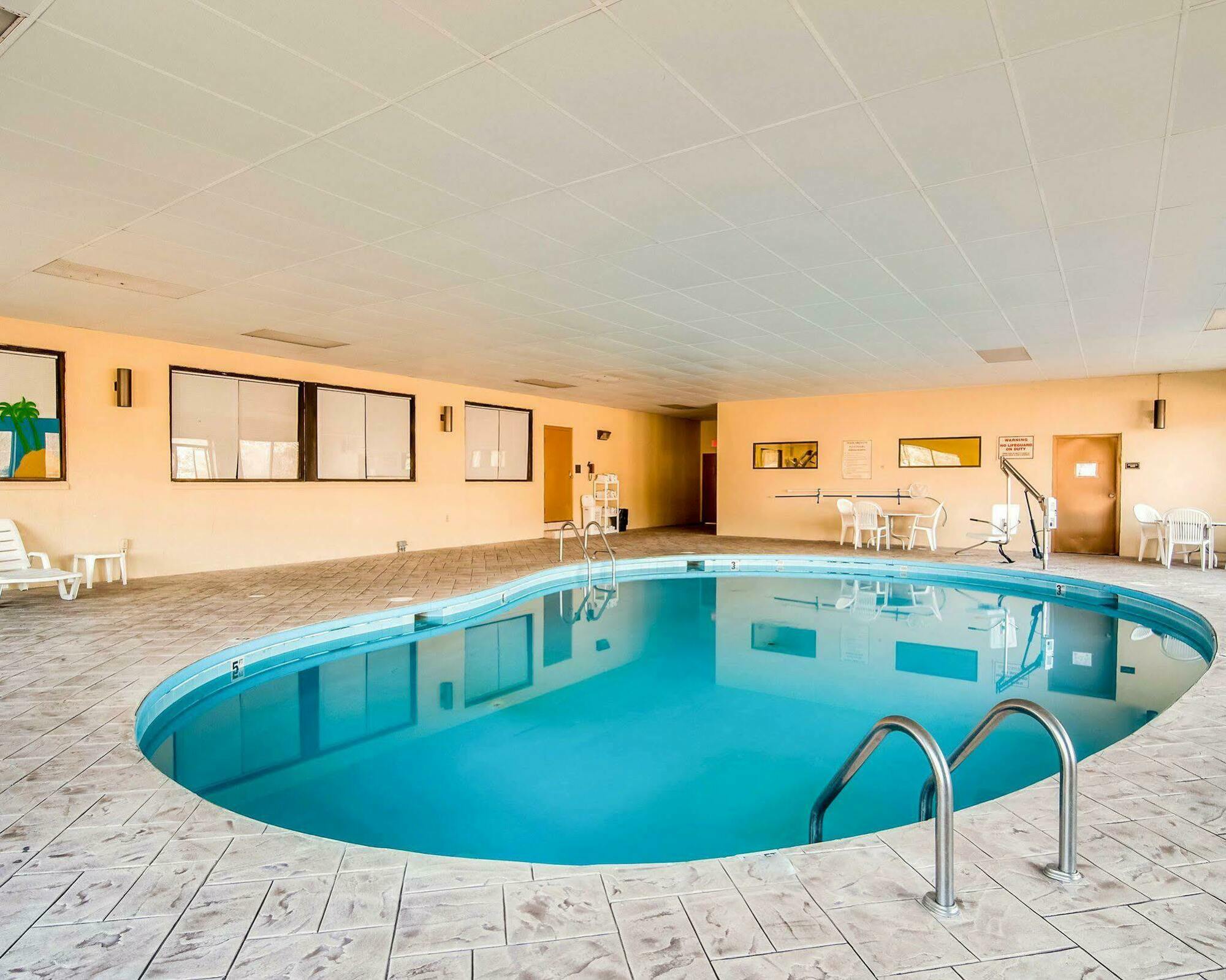 Quality Inn & Suites Lexington Near I-64 And I-81 Timber Ridge Exteriör bild