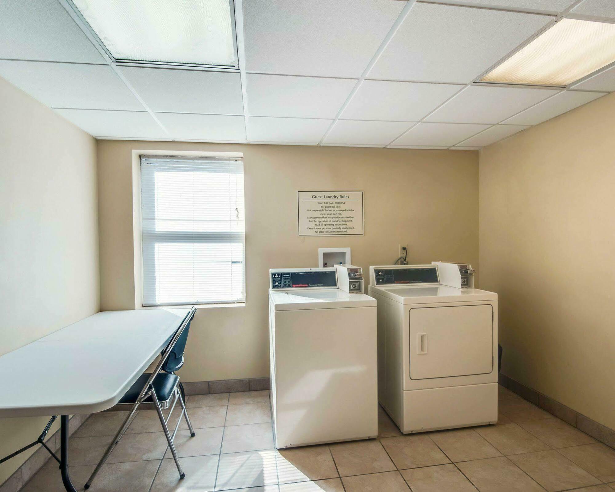 Quality Inn & Suites Lexington Near I-64 And I-81 Timber Ridge Exteriör bild