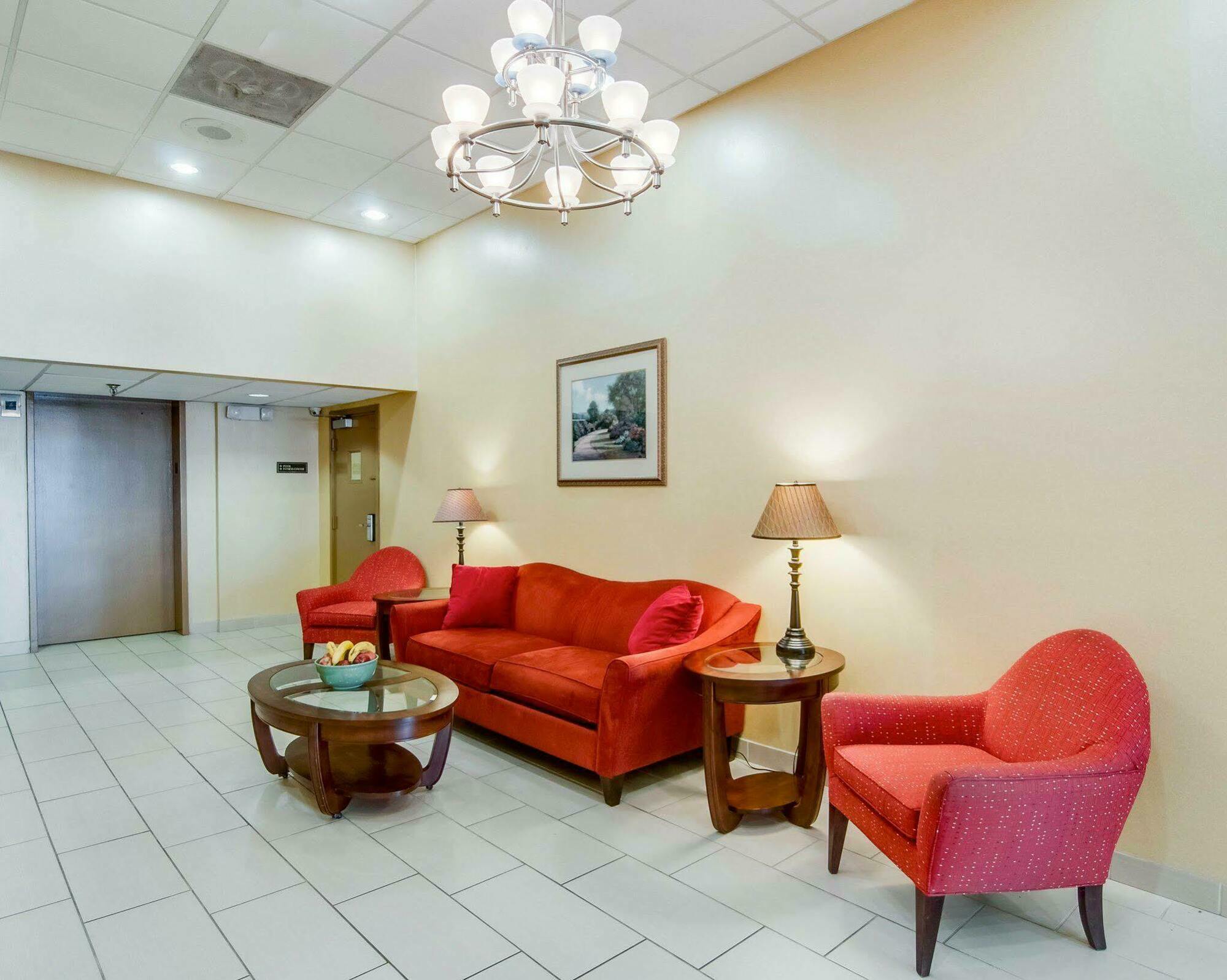 Quality Inn & Suites Lexington Near I-64 And I-81 Timber Ridge Exteriör bild