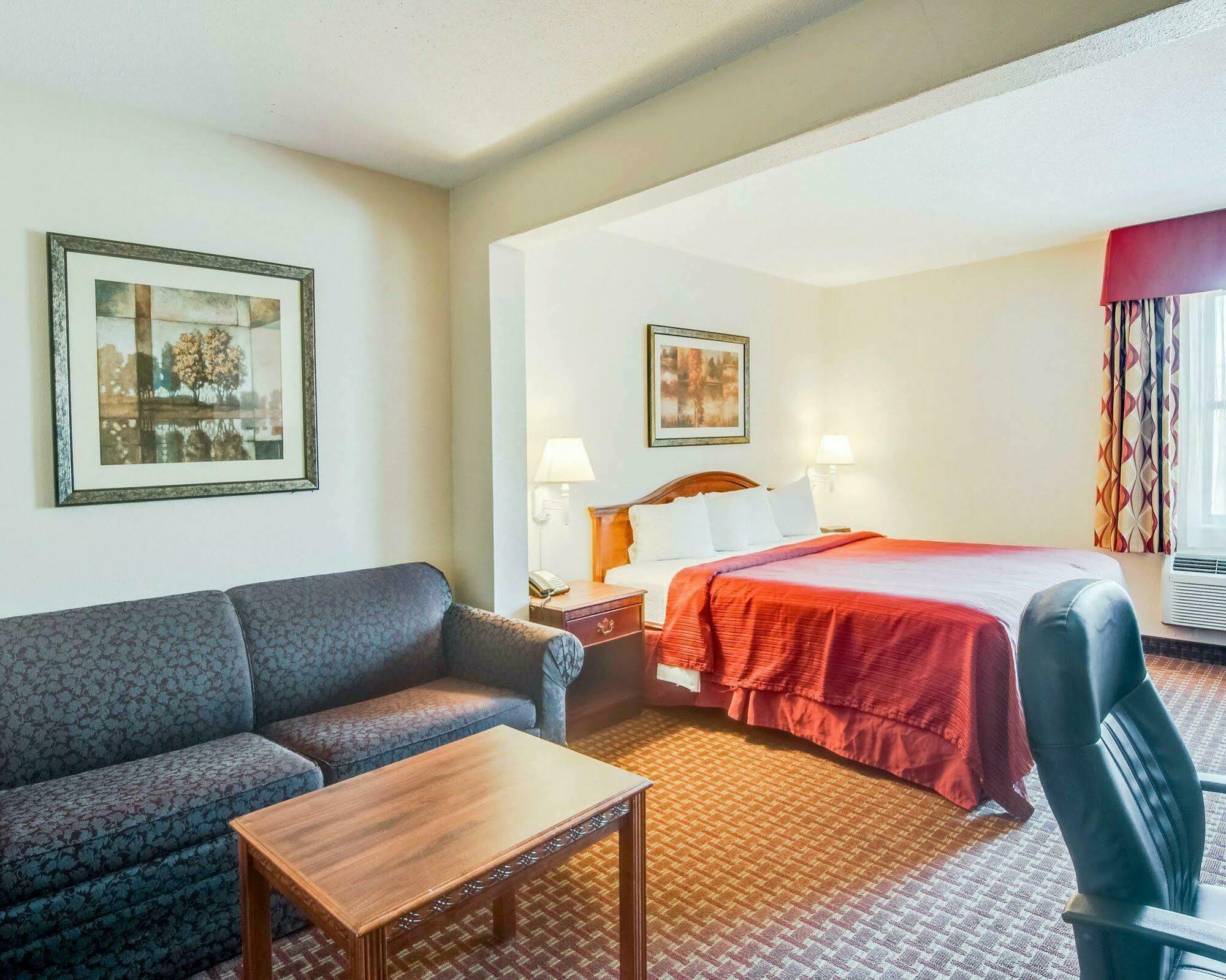 Quality Inn & Suites Lexington Near I-64 And I-81 Timber Ridge Exteriör bild